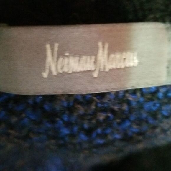 Neiman Marcus Blue Multicolored Sweater size Medium - Picture 9 of 10